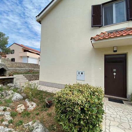Apartments Xenia Krk Крк Екстер'єр фото