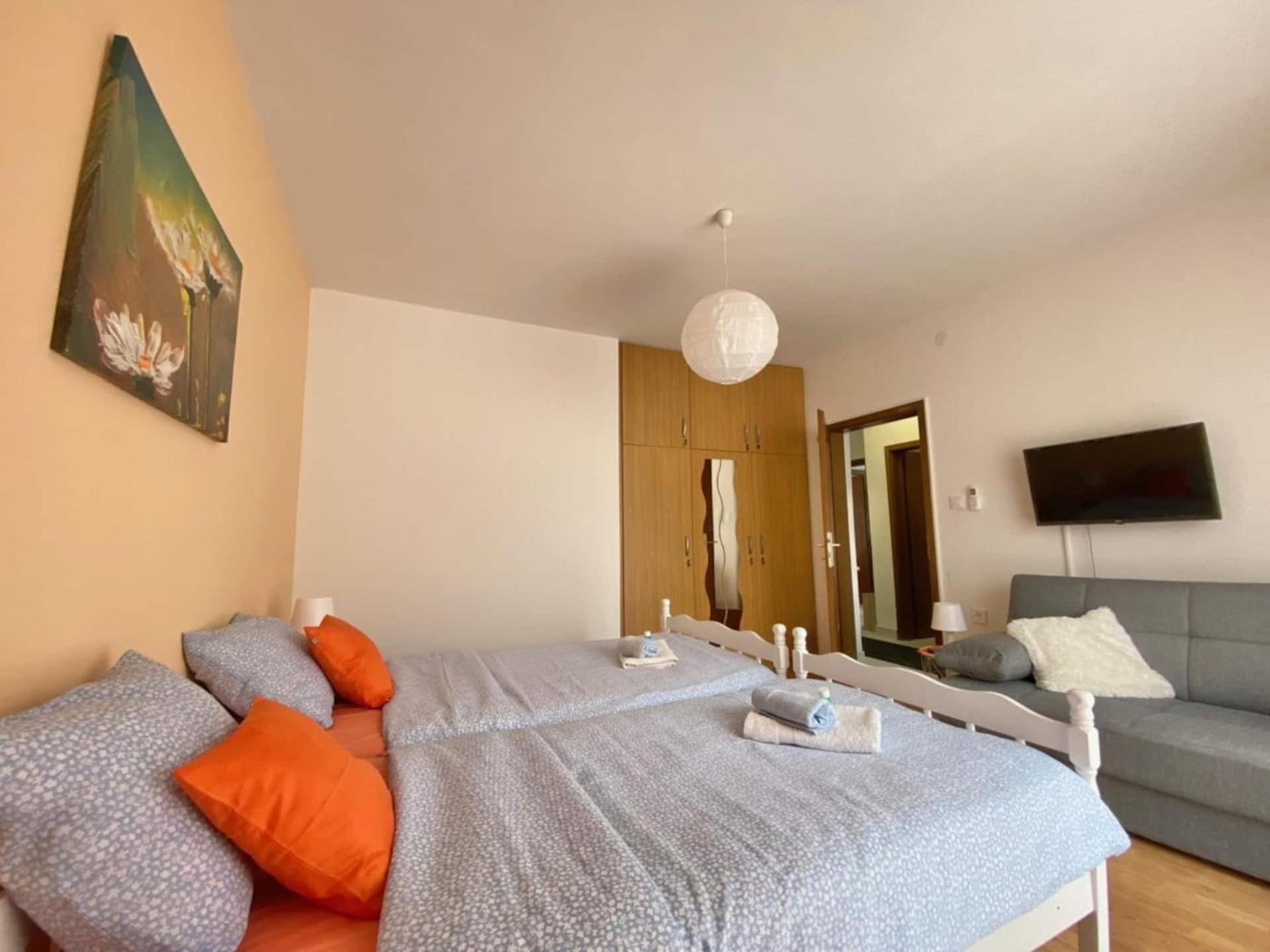 Apartments Xenia Krk Крк Екстер'єр фото